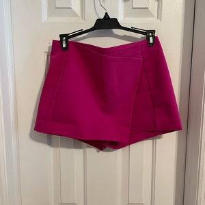 Women’s fuchsia, size 4 skort from Express